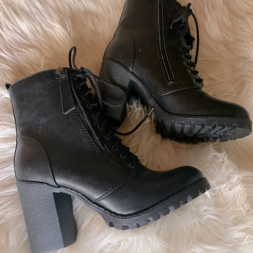 Chunky Heel Fall Booties ✨